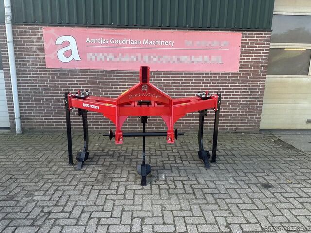 Deep cultivator AGM 3 tand