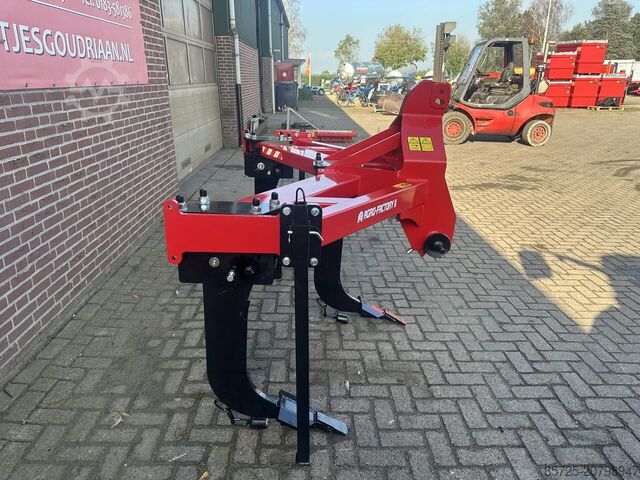 Deep cultivator AGM 3 tand