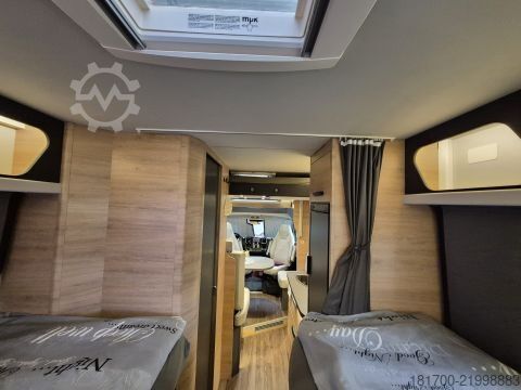 Poolintegreeritud matkaauto Knaus L!VE WAVE 650 MEG Black Selection *TraumMobil*Autark e*