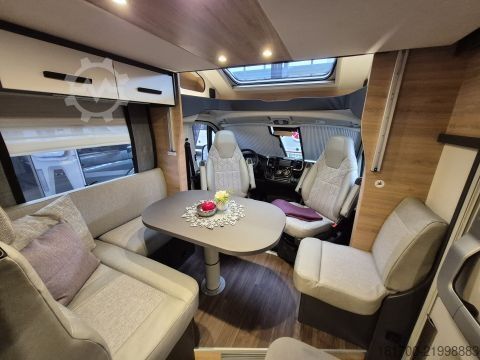 Poolintegreeritud matkaauto Knaus L!VE WAVE 650 MEG Black Selection *TraumMobil*Autark e*