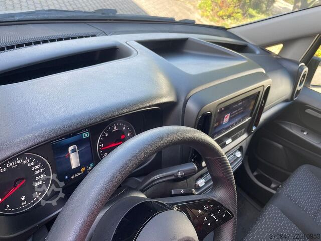 Slēgtais furgons MERCEDES-BENZ Vito 116 Kasten PRO XL SITZHZ PDC KAMERA TEMP