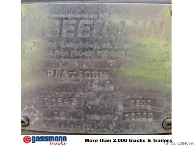 Abrollcontainer  Abrollcontainer Plattform mit Rungen