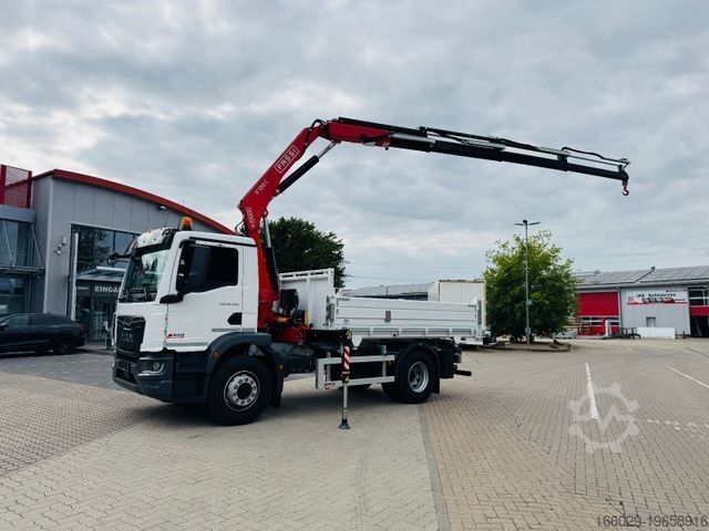 Poolhaagis  Wiese Baustoffauflieger - Heckkran Kran Fassi