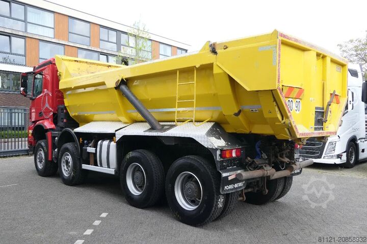 Benne Mercedes-Benz Arocs 4151 | 8X6 | Voith Retarder | 250470Km | ...