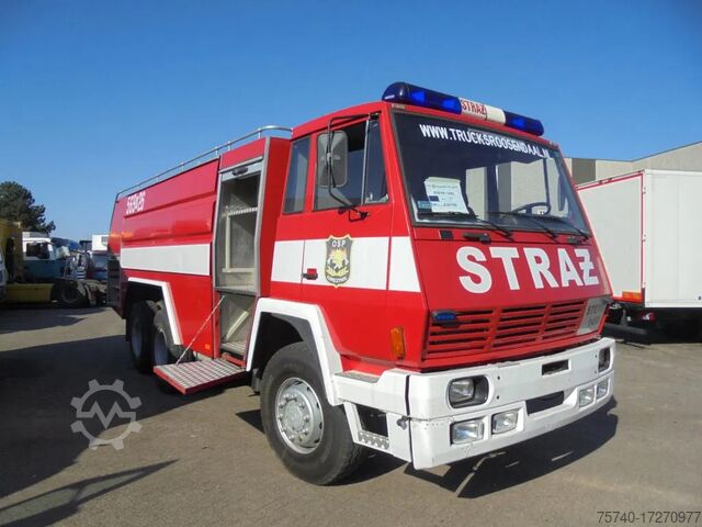Carro de bombeiros Steyr 1490 + Manual + 6X6 + 16000 L + TATRA