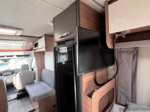 セミインテグレーテッドキャンピングカー Weinsberg CaraLoft 650 MF *TraumMobil*Ersparnis 31.346¤*