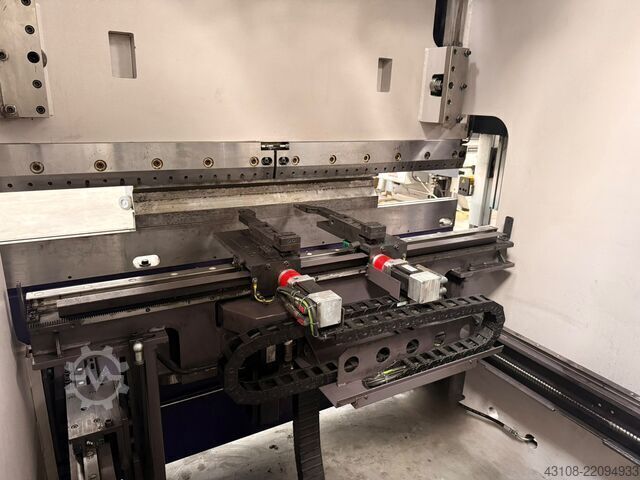 Run press Bystronic Xpert 100 x 2050 CNC