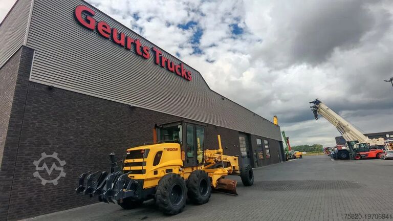 Grader New Holland RG 200 B MOTORGRADER + RIPPER FROM 2012 HOURS 4237