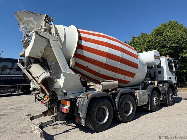автобетонозмішувач Iveco Trakker 450