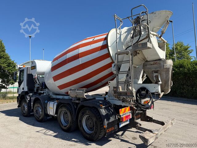 автобетонозмішувач Iveco Trakker 450