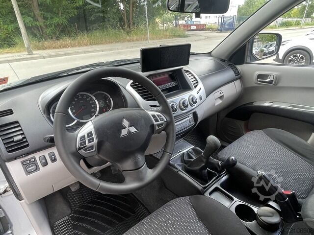 Пікап mitsubishi L200 2.5DI-D INTENSE Doppelkabine 1H*AHK*RFK*