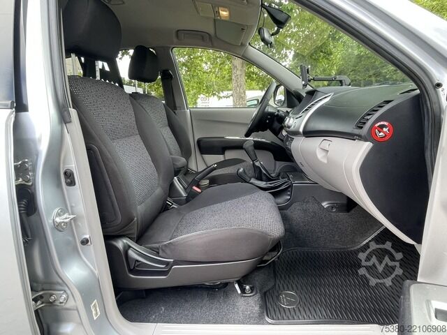 Пікап mitsubishi L200 2.5DI-D INTENSE Doppelkabine 1H*AHK*RFK*