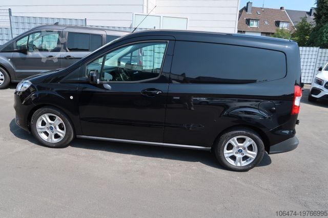 Furgoneta FORD Transit Courier Limited # Navi # Kamera # Black