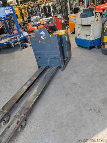 Horizontale Kommissionierer Jungheinrich ECE 225 ( 2400 mm )