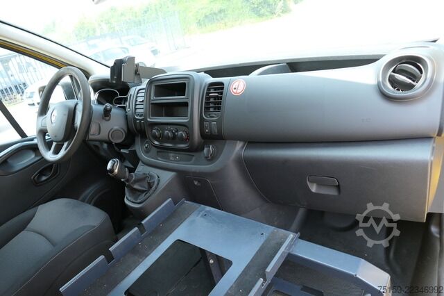 Panel kombi renault Trafic dCi 120 L2H1 3,0t Komfort