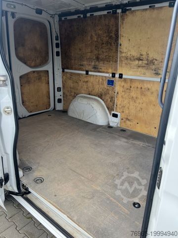 Skåpbil MERCEDES-BENZ Sprinter 211 KOMPAKT 6-GANG KLIMA 3-SITZER AHK