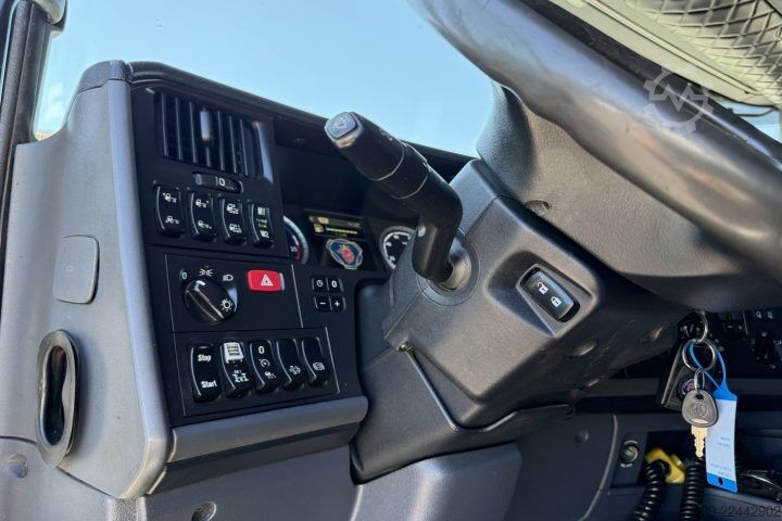 Standard SZM Scania G490 6x2 Hiab 165ZT Holzkrane / Swiss-Vehicle