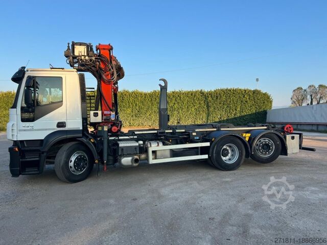 Roll-off tipper truck IVECO IVECO STRALIS 260E45 SCARRABILE
