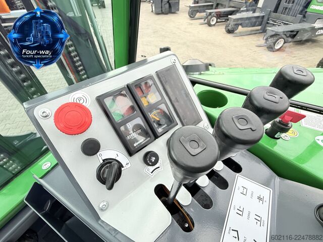 Empilhadeira multidirecional Combilift CB4000 GAS TRIPLEX 6800 POSITIONER CABIN