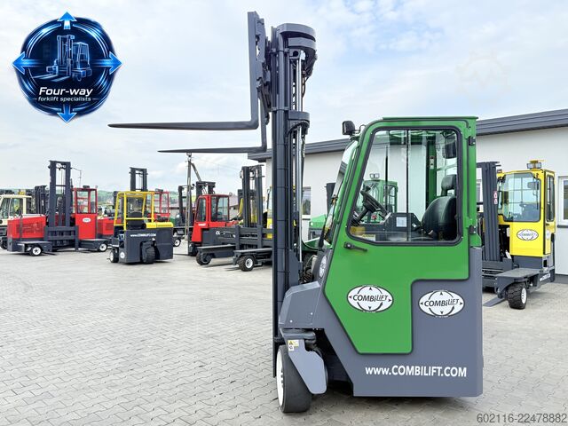 Empilhadeira multidirecional Combilift CB4000 GAS TRIPLEX 6800 POSITIONER CABIN