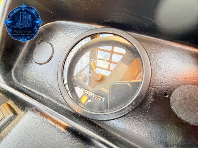 Carretilla retráctil de 4 vías Combilift C5000SL DIESEL TRIPLEX 6100 POSITIONER