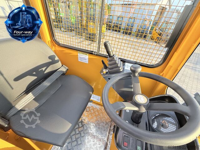 Carretilla retráctil de 4 vías Combilift C5000SL DIESEL TRIPLEX 6100 POSITIONER