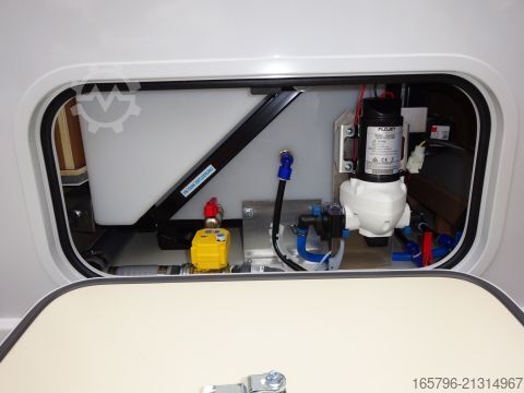 Camping-car semi-intégré Eura Mobil Contura 766 EF AHK*hydr. Hubst.*TV*Klima*Sol.