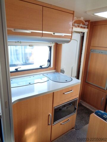 Караван WILK S3 450 HTD *Fahrradträger*Ultraheat*Backofen*