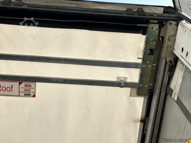 Drsne ponjave Schmitz Cargobull SCB S3T / Curtainside / Disk Brakes / APK TUV 1...