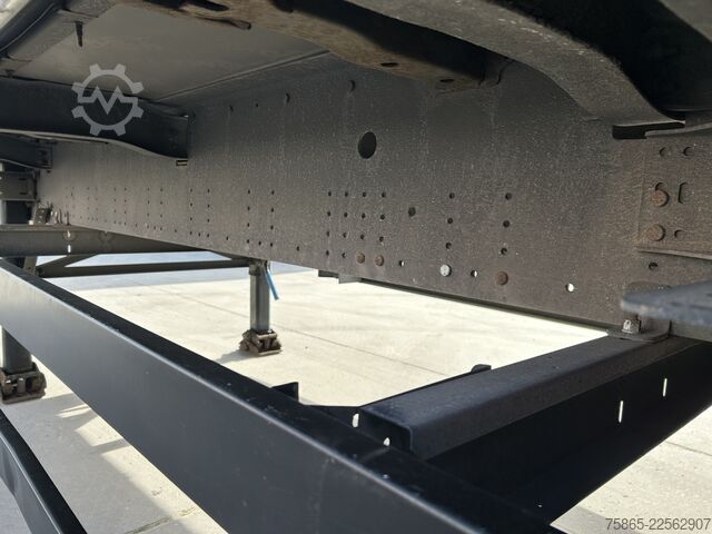 Drsne ponjave Schmitz Cargobull SCB S3T / Curtainside / Disk Brakes / APK TUV 1...