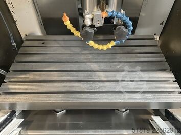 3-osni obdelovalni center HERMLE C 600 V