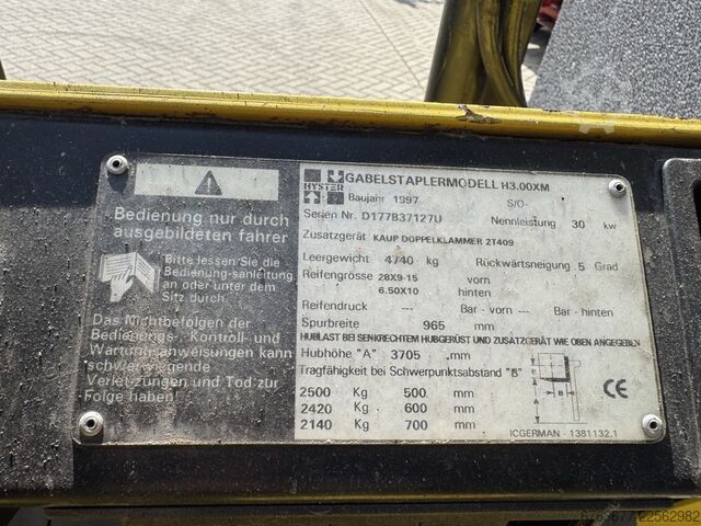 Hyster H3.00XM Duplo 335 เลื่อนข้าง / ตัวปรับงาของรถฟอร์คลิฟท์ แก๊ส LPG 1997 HYSTER H3.00XM Duplo 335 Sideshift /  Vorkversteller LPG 1997