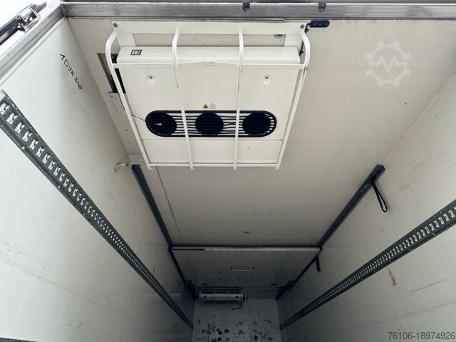 Chladírenský vůz MERCEDES-BENZ Antos 1832 Tiefkühlkoffer mit Ladebordwand