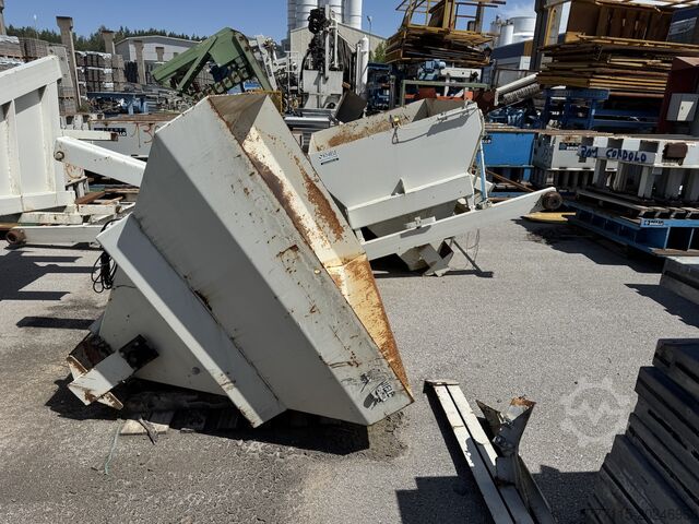 Betongblander KNIELE zasobnik kruszywa 3x18m3