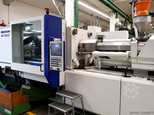 μηχανή χύτευσης με έγχυση Wittmann Battenfeld HM 300/2250