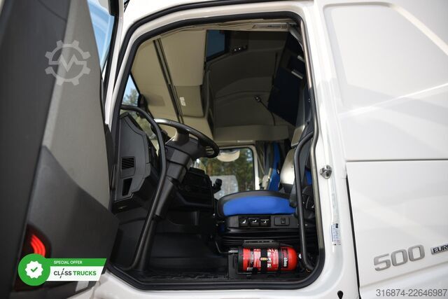 Standard tractor unit VOLVO FH 500 Globetrotter XL Varios
