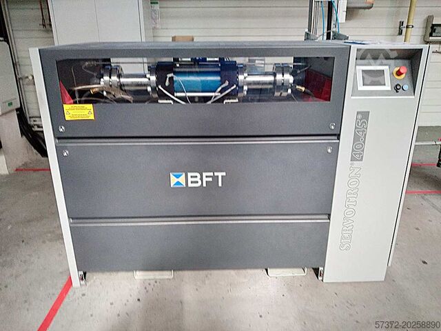 Mașină de tăiat CNC cu jet de apă Expert Systemtechnik/BFT cutEXPERT variojet/Servotron 40.45+
