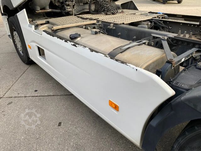 मानक SZM Renault T460 / Automatic / Full Spoilers / PTO