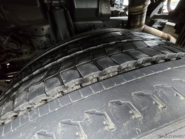 Standardowy ciągnik siodłowy MERCEDES-BENZ ACTROS 1854 V8 * RETARDER * TOP * 1A