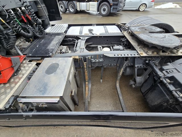 Standardowy ciągnik siodłowy MERCEDES-BENZ ACTROS 1854 V8 * RETARDER * TOP * 1A