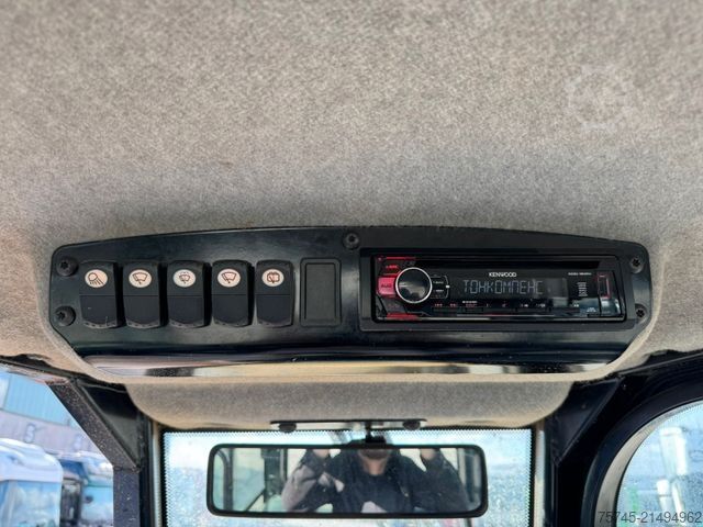 Walec drogowy CATERPILLAR D6K LGP * 6 WEGESCHILD * KLIMA * SCHECKHEFT CAT