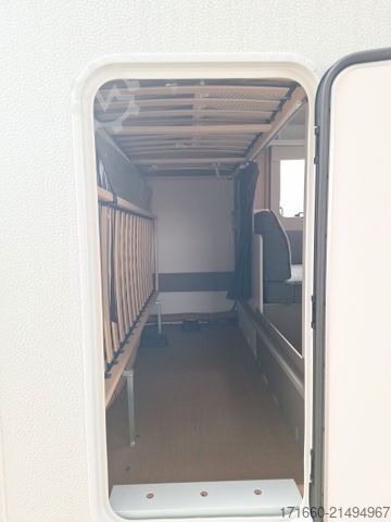 Karavan BÜRSTNER B66 480 TK Dusch-Paket, 1600kg, Radträger