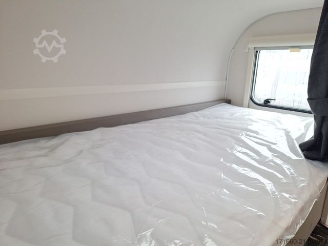 Karavan BÜRSTNER B66 480 TK Dusch-Paket, 1600kg, Radträger