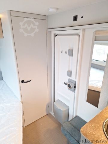 Karavan BÜRSTNER B66 480 TK Dusch-Paket, 1600kg, Radträger