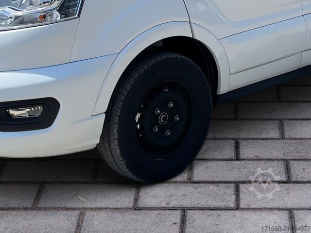 Poluintegrirani kamper BÜRSTNER Lineo T 700