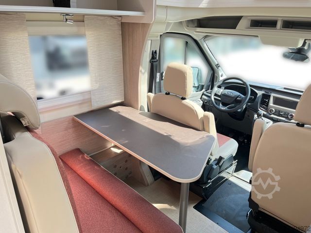 Poluintegrirani kamper BÜRSTNER Lineo T 700