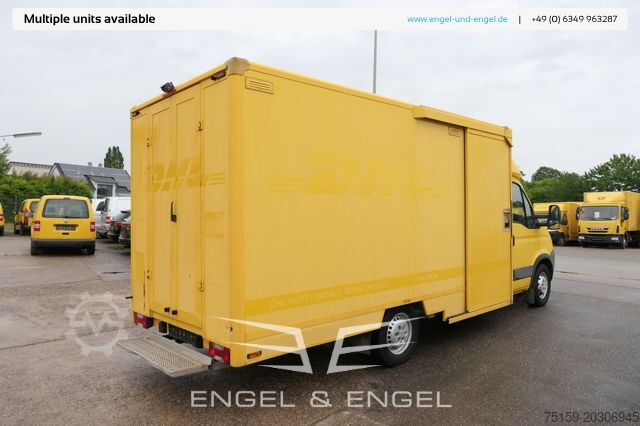Furgoneta caja iveco Daily 35 S11 C30C AUTOMATIK KAMERA MAXI Regale DURCHGANG
