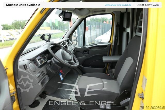 Furgoneta caja iveco Daily 35 S11 C30C AUTOMATIK KAMERA MAXI Regale DURCHGANG