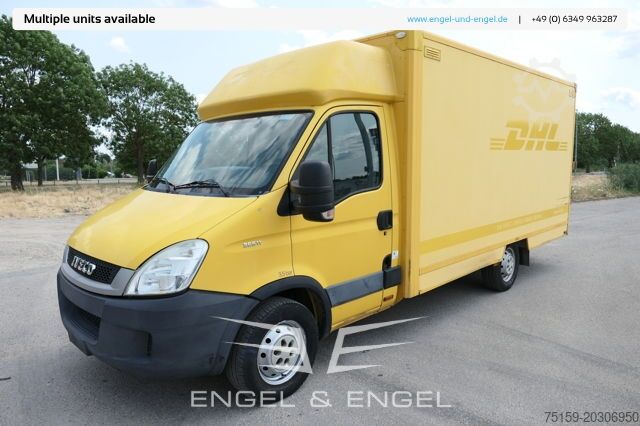 Furgoneta caja iveco Daily 35 S11 C30C AUTOMATIK KAMERA MAXI Regale LUFT