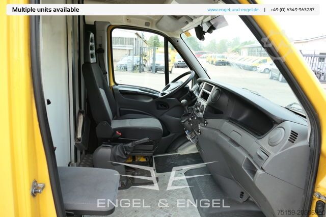 Furgoneta caja iveco Daily 35 S11 C30C AUTOMATIK KAMERA MAXI Regale LUFT